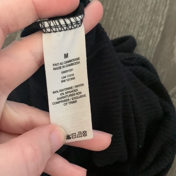 Garage one sleeve shoulder crop top - Picture 3 of 4